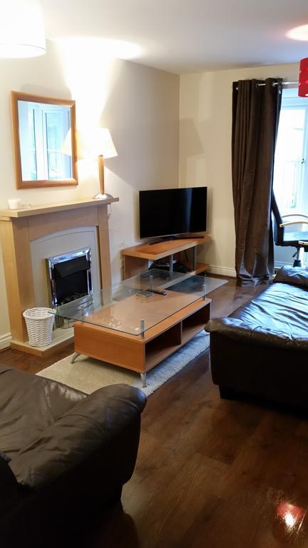 Livingston Ideal Commuter House Esterno foto