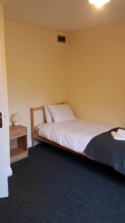 Livingston Ideal Commuter House Esterno foto